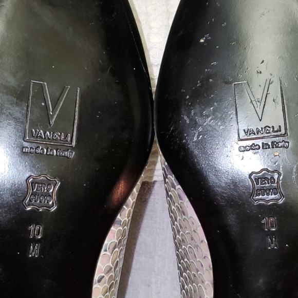 Vaneli Metalic Leather 10M 1" flats NIB - Picture 8 of 9